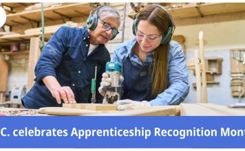 廳長就學徒表彰月發表聲明 flickr.com