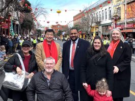 維多利亞華埠 2026 新春大遊行多位省議員齊聚華埠共賀新歲 flickr.com